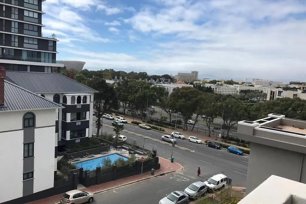 Daire Comfy Central With Balcony And Views Cape Town Güney Afrika