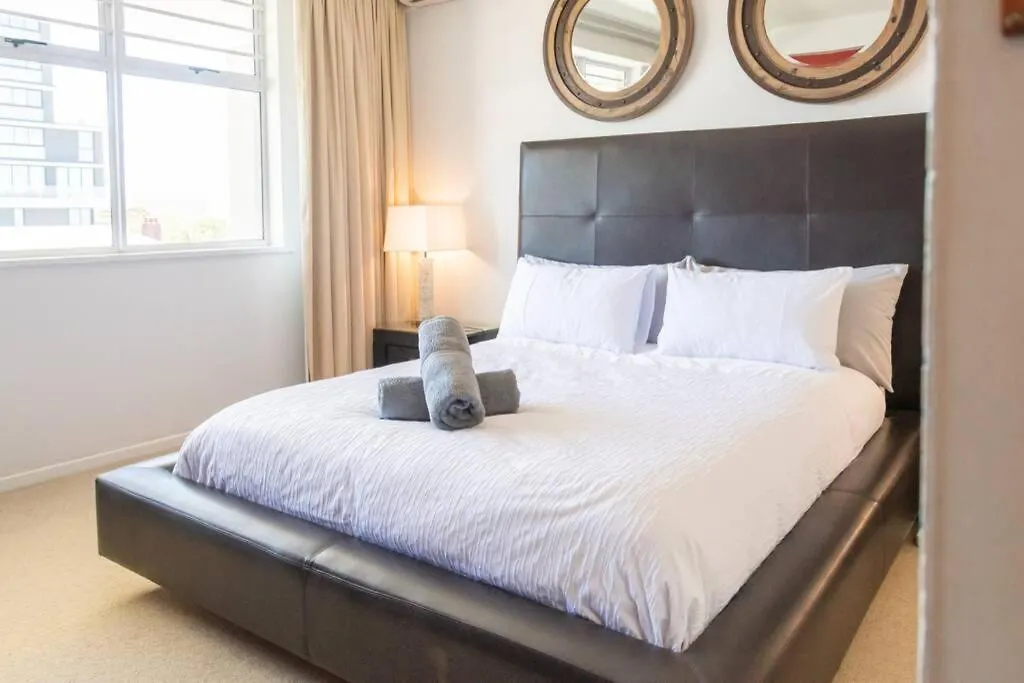 Daire Comfy Central With Balcony And Views Cape Town
